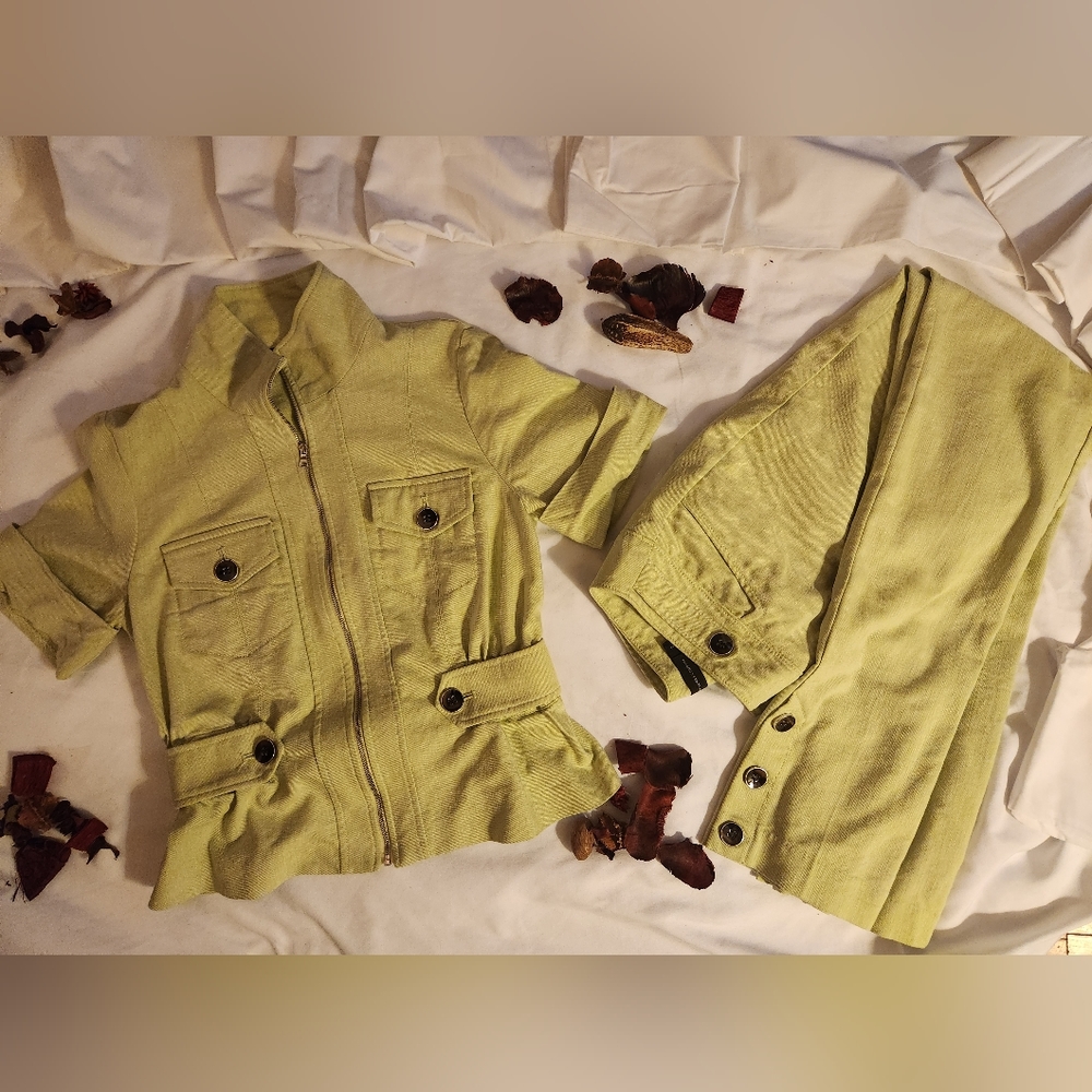 Women's short sleeve suit set